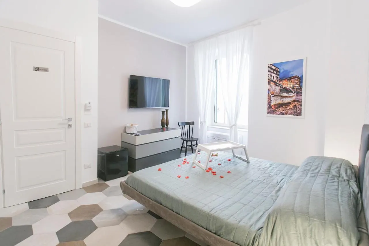 Anticaglia/24 Bed & Breakfast Naples