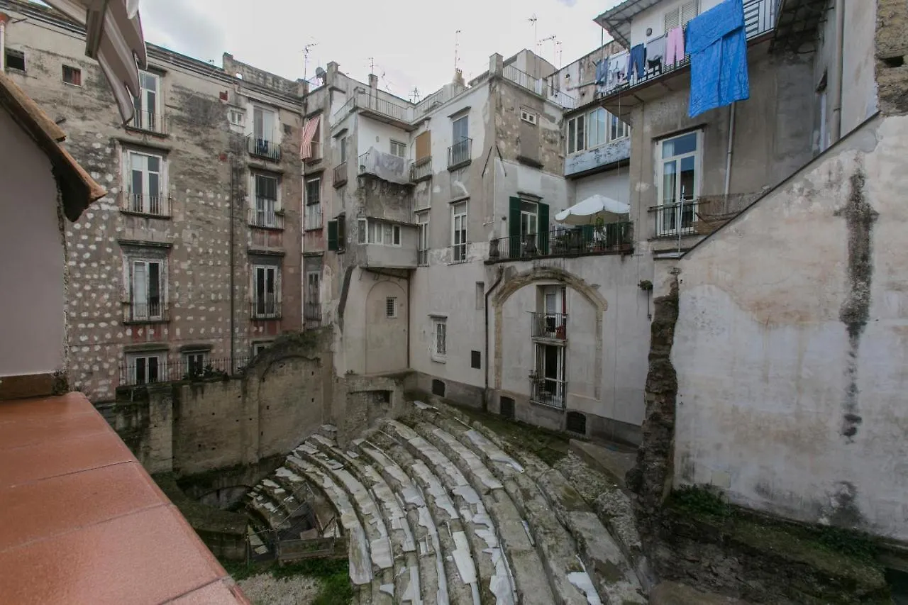 Anticaglia/24 Bed & Breakfast Naples Italy