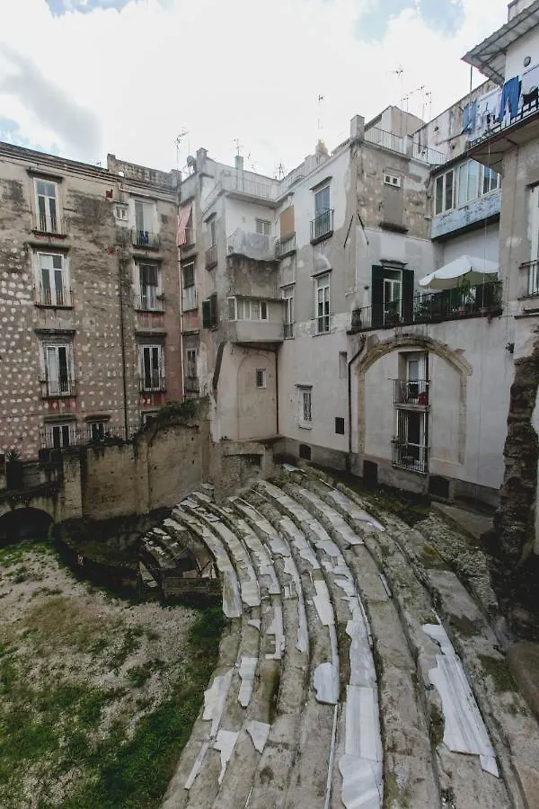 Anticaglia/24 Bed & Breakfast Naples Italy