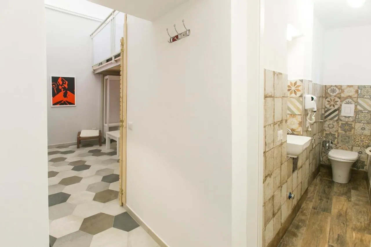 Anticaglia/24 Bed & Breakfast Naples