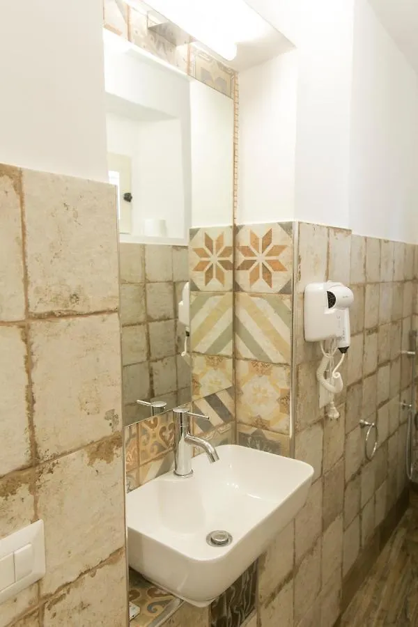 Anticaglia/24 Bed & Breakfast Naples