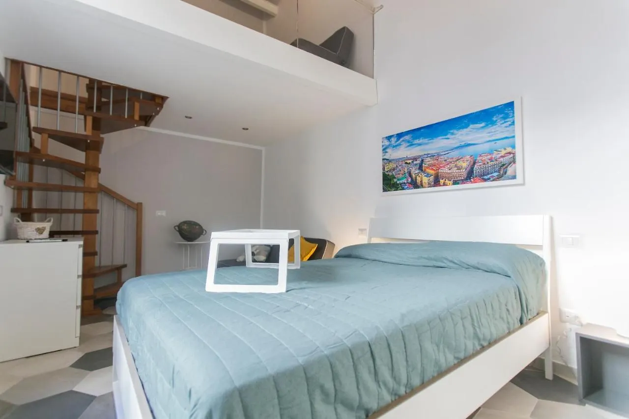 Anticaglia/24 Bed & Breakfast Naples
